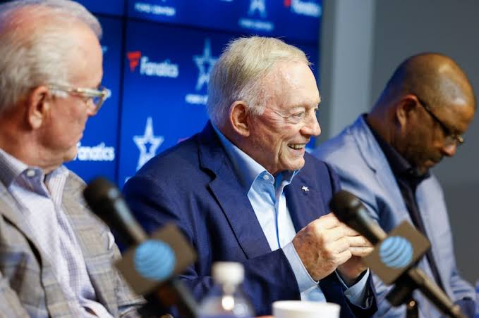 Unbelievable: Massive Celebration Amongst Fans as Jerry Jones announces the return of former Dallas Cowboys’ Phenomenal Key-Player on an Insane Eight-Figure Deal…..Read more